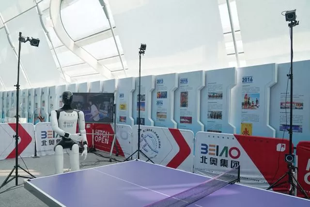 看点前瞻｜人形机器人乒乓对决将上演毫秒级攻防博弈